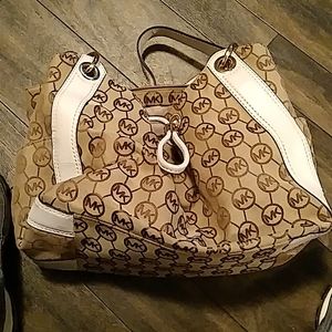 Michael kors purse